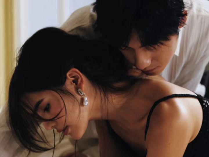 为什么我们总是很难接受自己，尤其在床上？