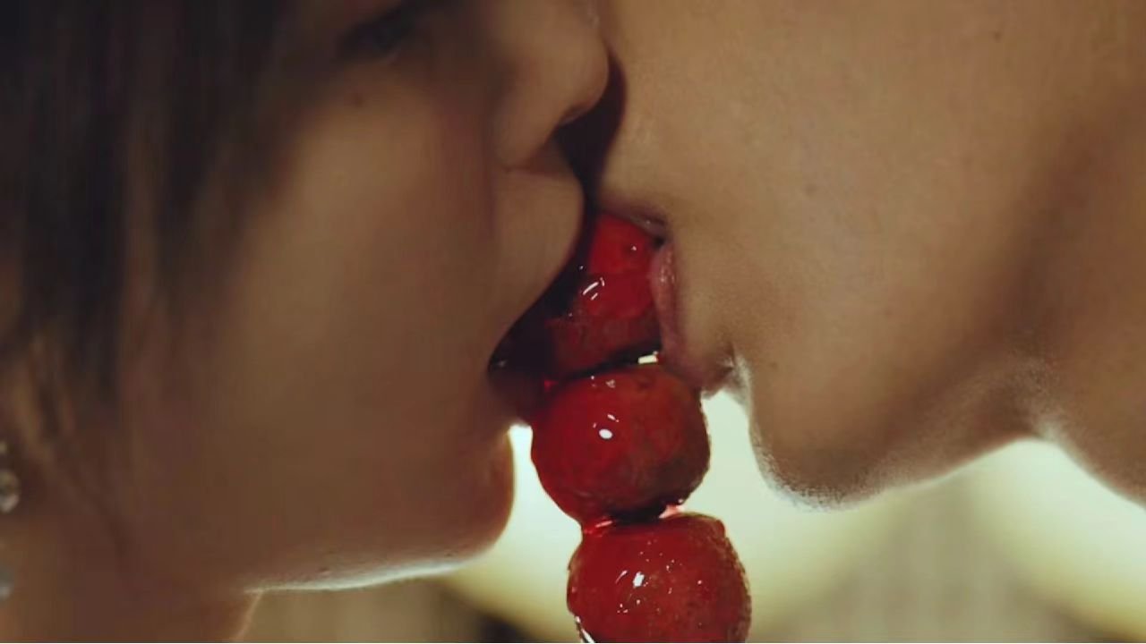 亲亲时，舌头应该放在哪里？