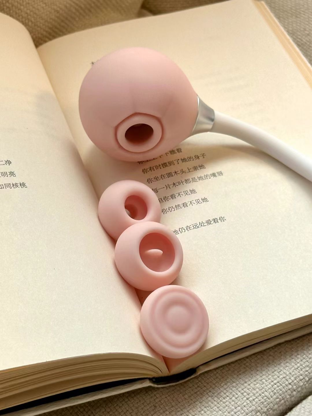 内外双驱情趣玩具测评-全能小铃兰